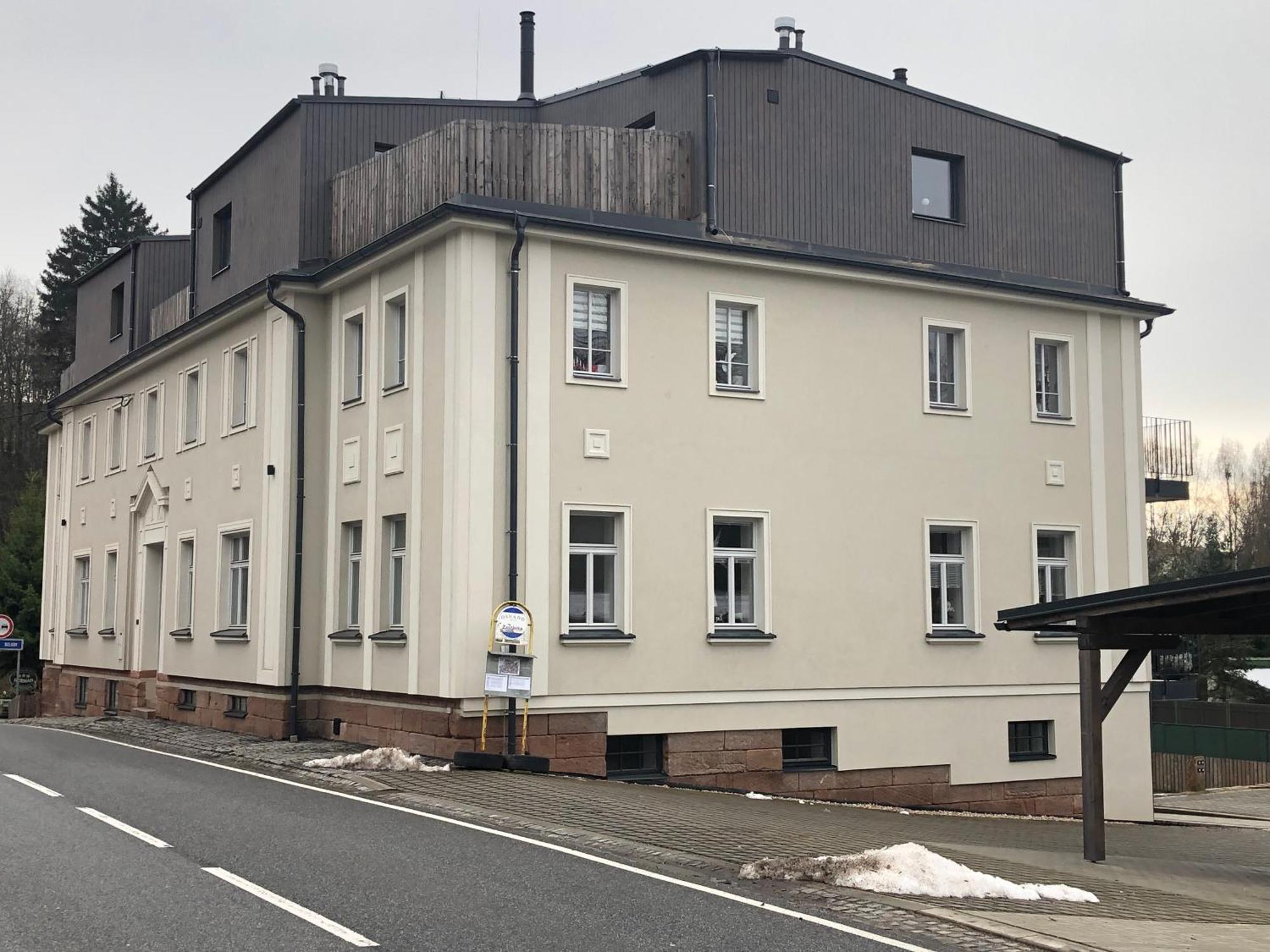 Sovi Hnizdo De Luxe *